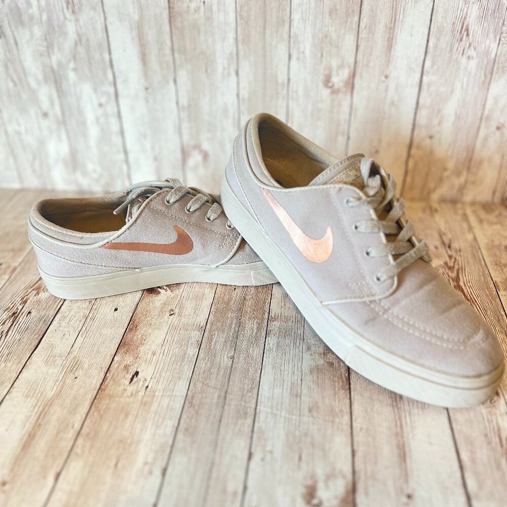 Rare Find! Nike Stefan Janoski Zoom Air (Men's 5 / Women's 7 / EUR 37.5)